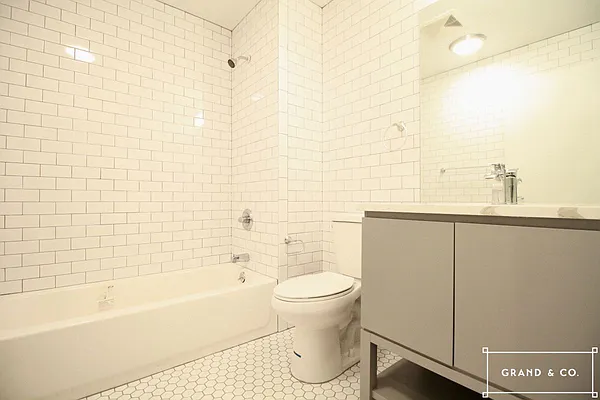 Rented by Grand & Co. | media 37