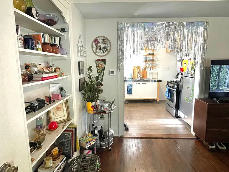 914 N Bishop Ave — Photo 5