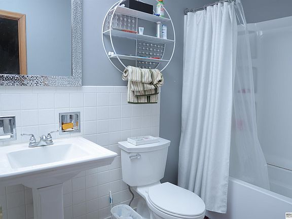 5th image of 1864 S 123rd St