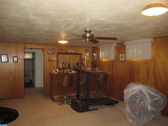 5th image of 2451 E Parris Dr