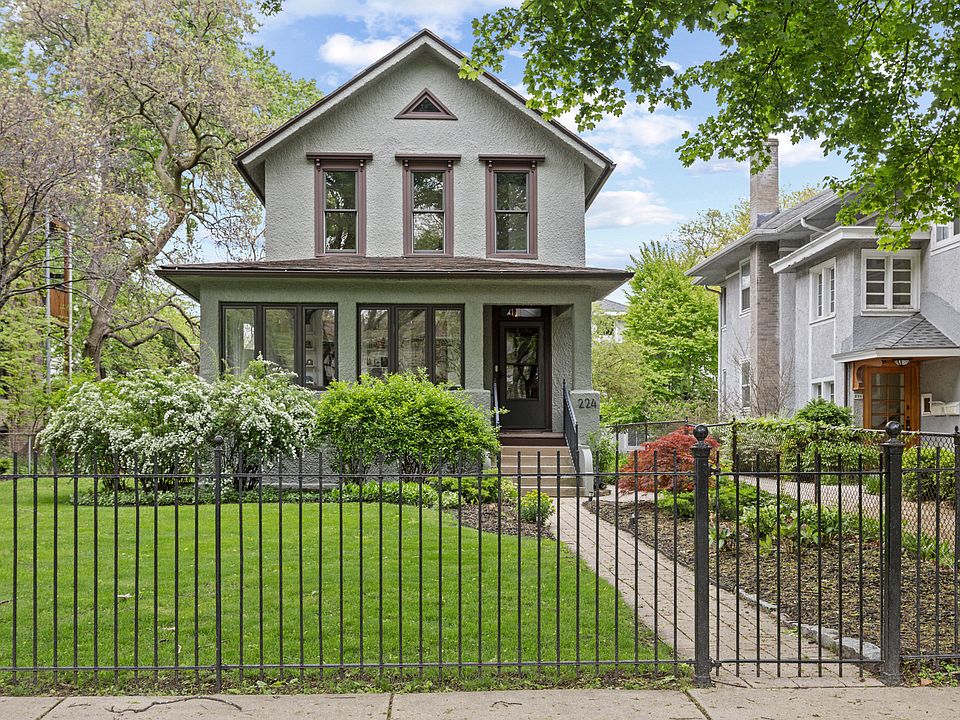 1st image of 224 Clinton Ave