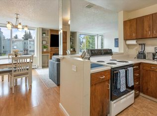 401 Sweetgale Ct #401, Anchorage, AK 99518