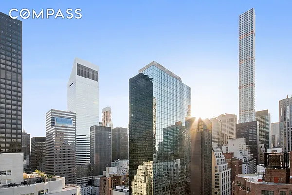 Sold by Compass | media 17