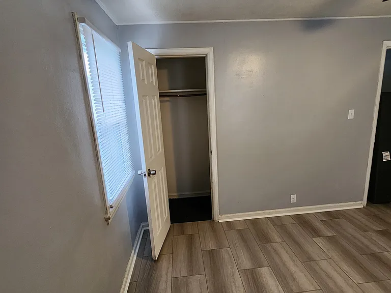 125 Ashwood Ave #B — Photo 6