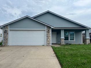 1514 SW 72nd Pl, Topeka, KS 66619