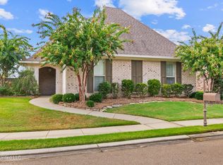 73 Enclave Cir, Ridgeland, MS 39157