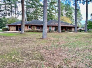 904 Stuart Ln, Marshall, TX 75672