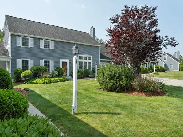 55 Whittier Meadows Dr, Amesbury, MA 01913