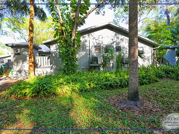 4th image of 1046 Oak Forest Dr