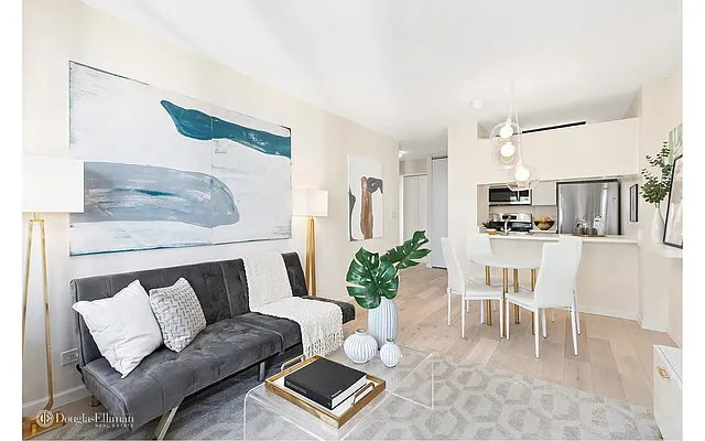 Sold by Douglas Elliman | media 22