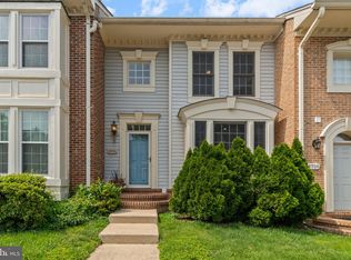 3906 Valley Ridge Dr, Fairfax, VA 22033