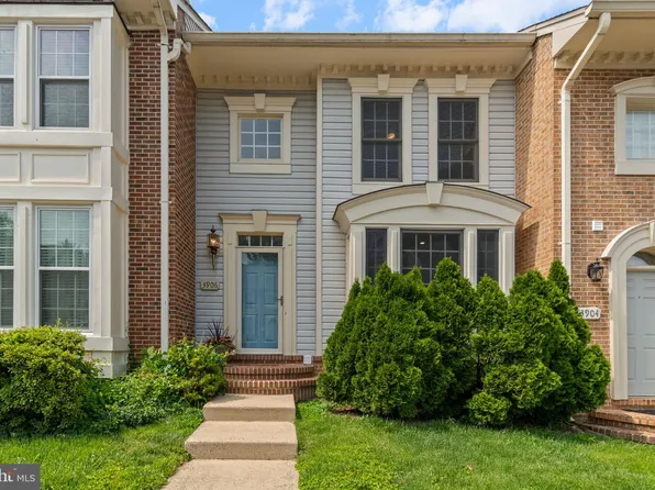 3906 Valley Ridge Dr, Fairfax, VA 22033