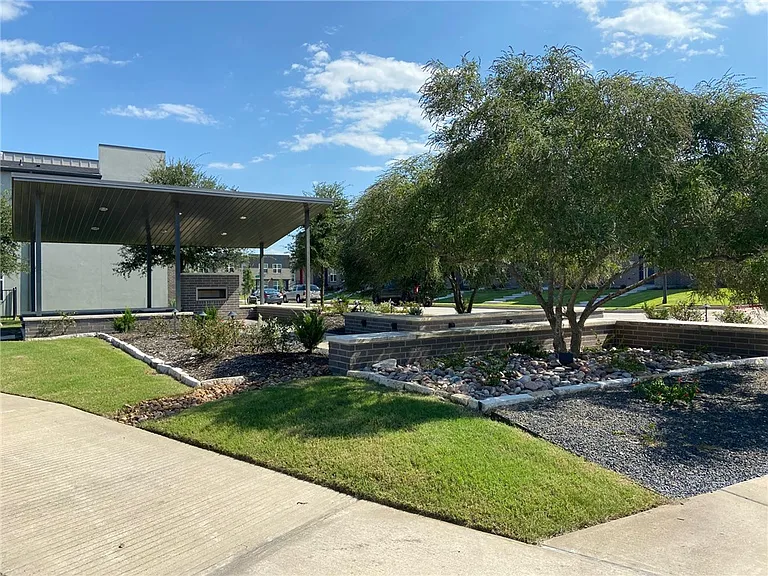3901 Ws Phillips Pkwy — Photo 36