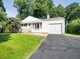 295 Forest Dr, Wethersfield, CT 06109