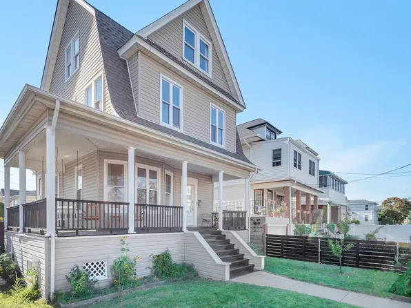 427 Beach 69 St, Arverne, NY 11692