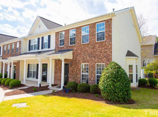 25 Sharpstone Ln, Durham, NC 27703