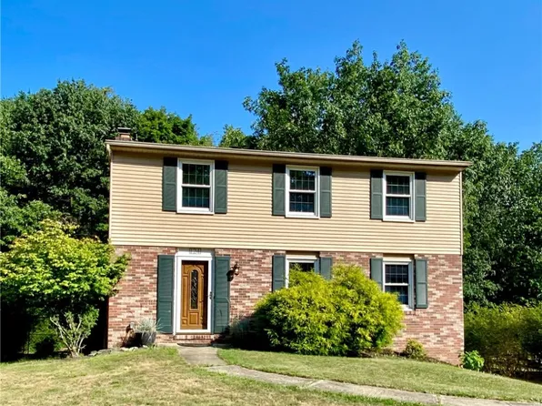 124 Lingay Dr, Glenshaw, PA 15116
