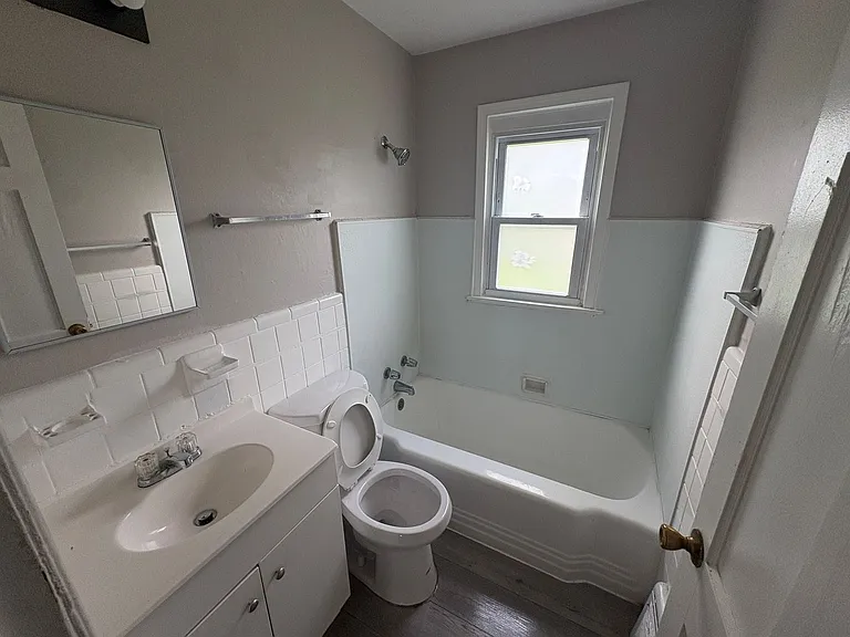 8131 Zoe Dr — Photo 5