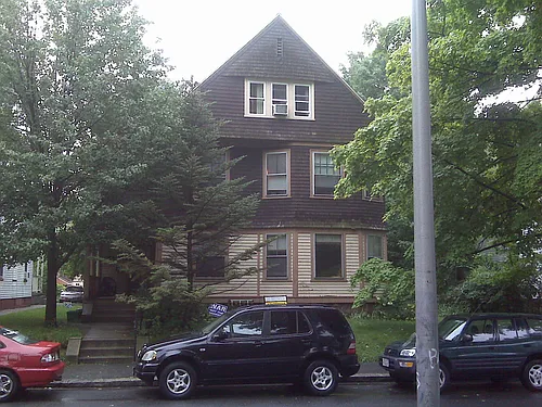 45 Hollywood St #2 Photo 1