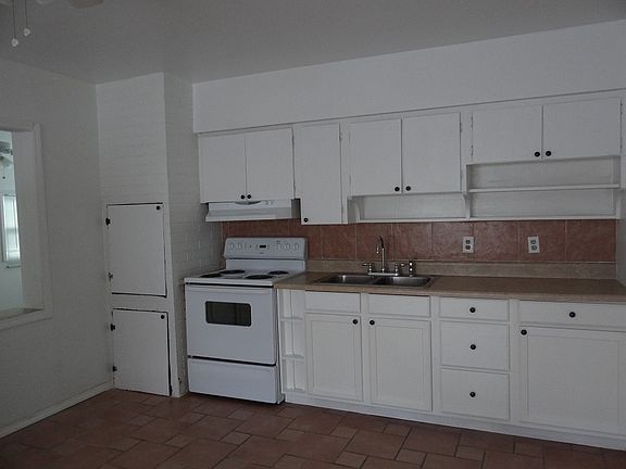 3rd image of 5816 9th Ave S
