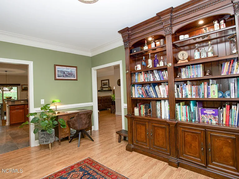 237 Rothbury Dr — Photo 24