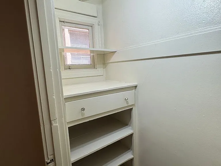 1757 Oxford St #8 — Photo 6