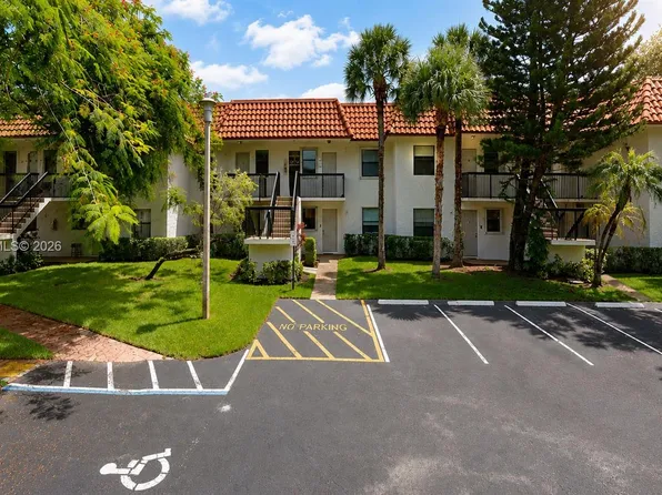 15701 W Waterside Cir APT 205, Sunrise, FL 33326