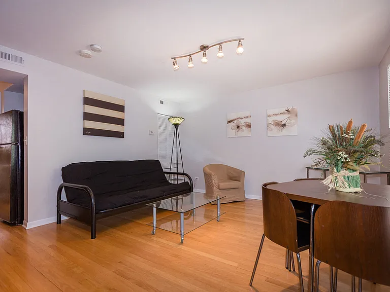 5140 S Kenwood Ave — Photo 3