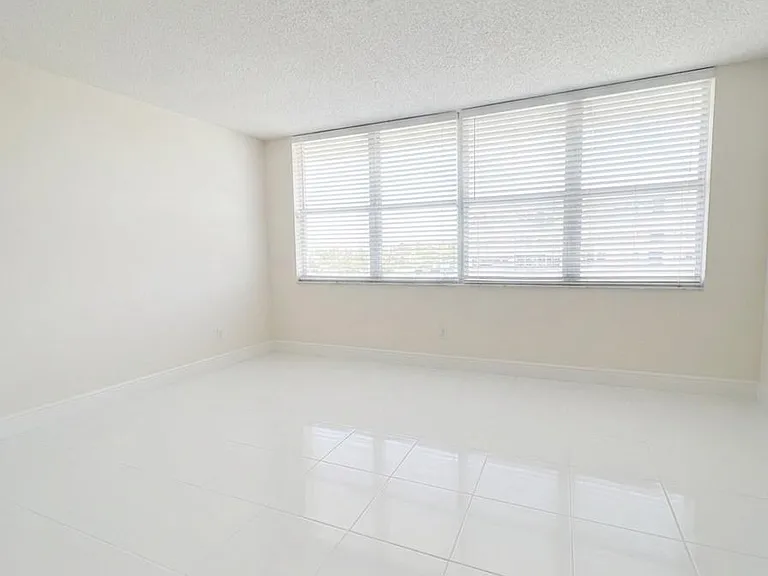 2150 Sans Souci Blvd — Photo 7