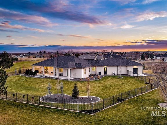 2nd image of 22334 Sirocco Ct