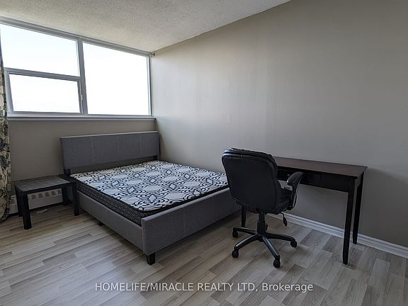 5th image of 215 Glenridge Ave #907