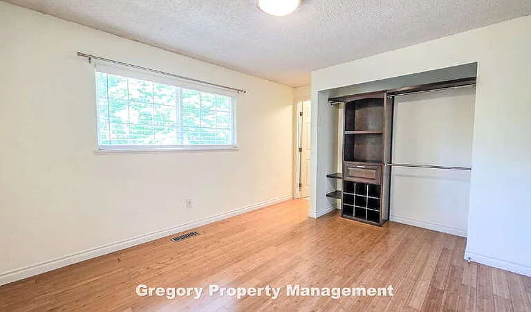 17606 Brook Blvd — Photo 17