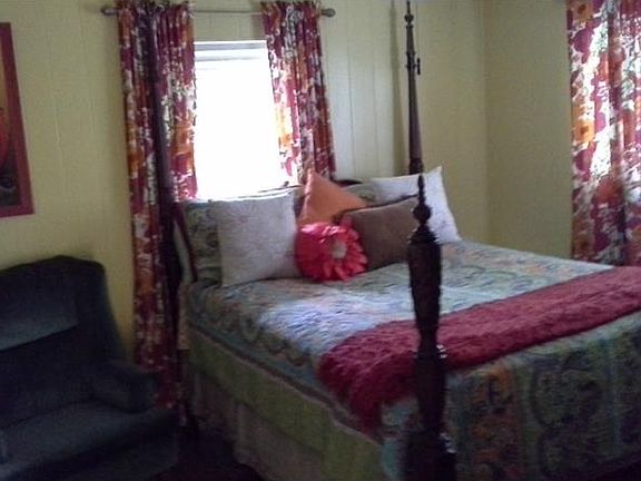 5th image of 7033 48th St N