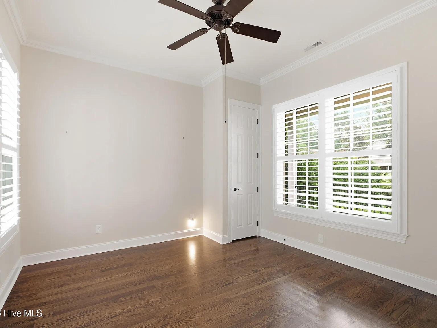 3 bed, 2.5 bath, 2109 sqft, $3,500 — Photo 4