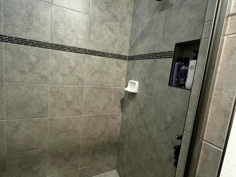 6008 Bella Rosa Ln — Photo 23
