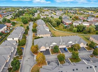 310 Southbrook Dr #20, Hamilton, ON L0R 1C0