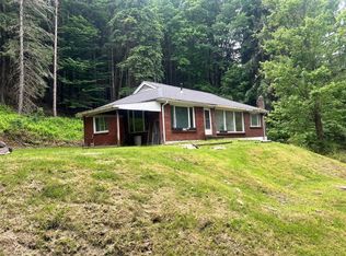 16 Fuller Hollow Rd, Binghamton, NY 13903