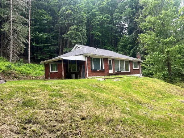 16 Fuller Hollow Rd, Binghamton, NY 13903