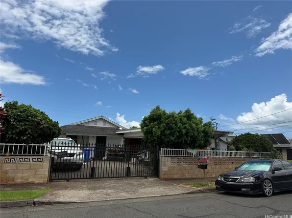 1441 Kuloko St, Pearl City, HI 96782