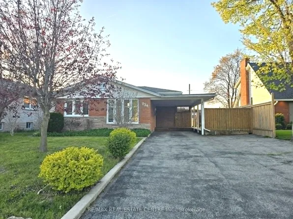 834 Westminster Dr S, Cambridge, ON N3H 1V2