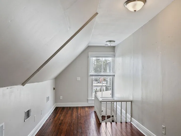 1312 Lincoln St — Photo 20