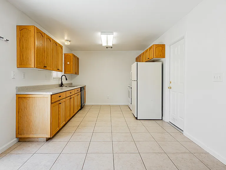 1081 Jubilee Ct #D — Photo 7