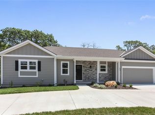 8385 Kill Creek Rd, De Soto, KS 66018