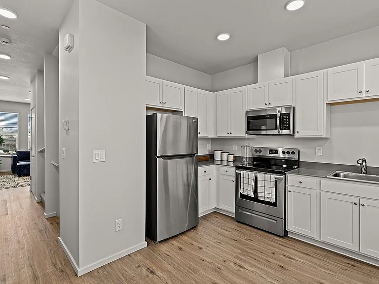 Fir Grove Townhomes — Photo 4