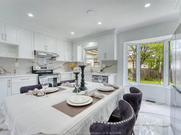 3010 Byng Rd, Windsor, ON N8W 3G7