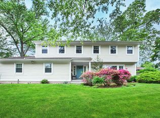 81 Stewart St, Demarest, NJ 07627