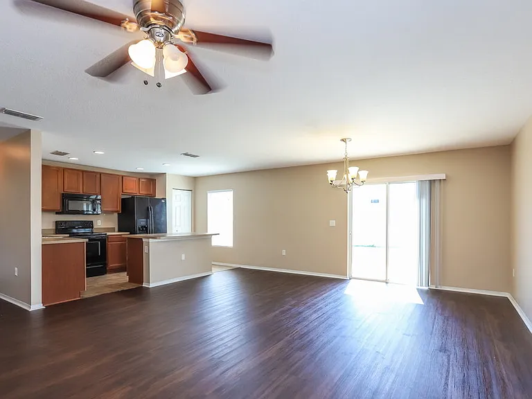 11214 Running Pine Dr — Photo 4