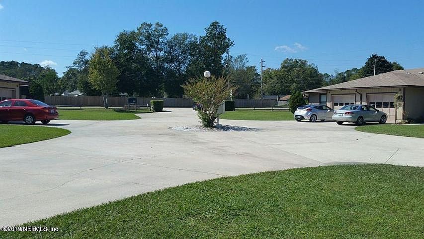 2nd image of 2939 Lakeside Villa Dr #E