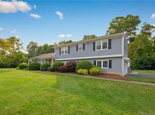 10 Devonshire Rd, Norwalk, CT 06850
