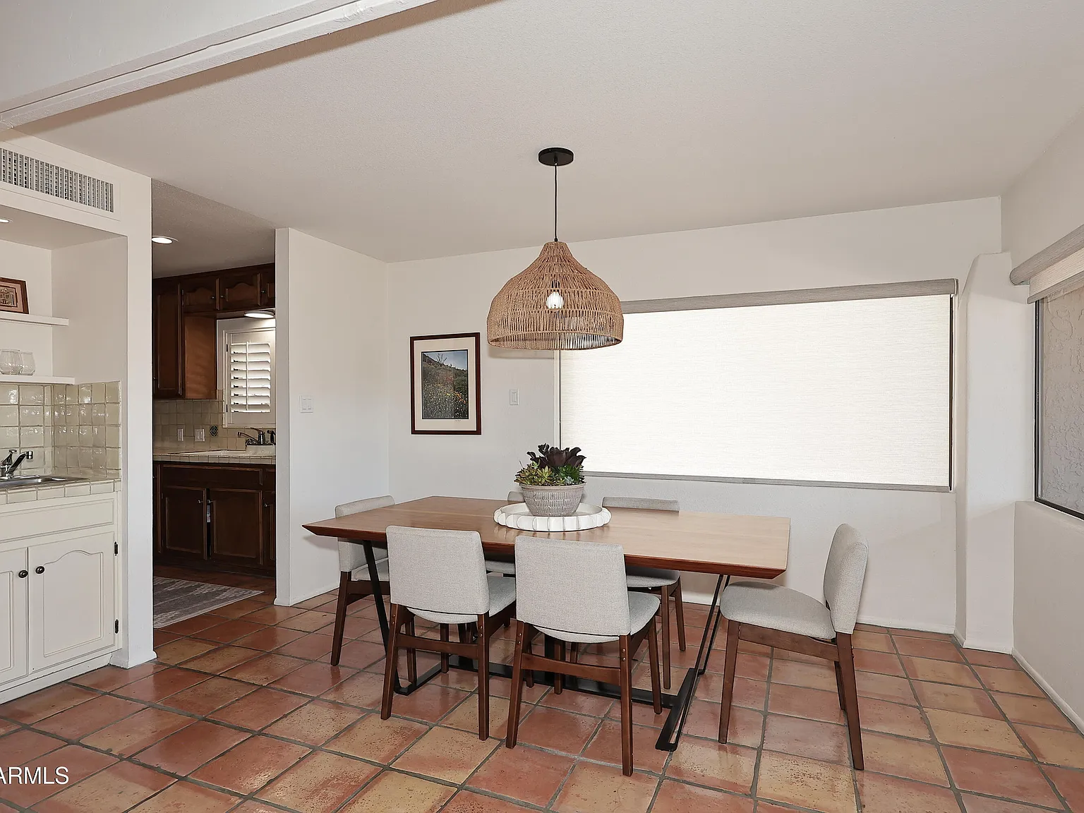 2 bed, 2.0 bath, 1690 sqft, $5,000 — Photo 4